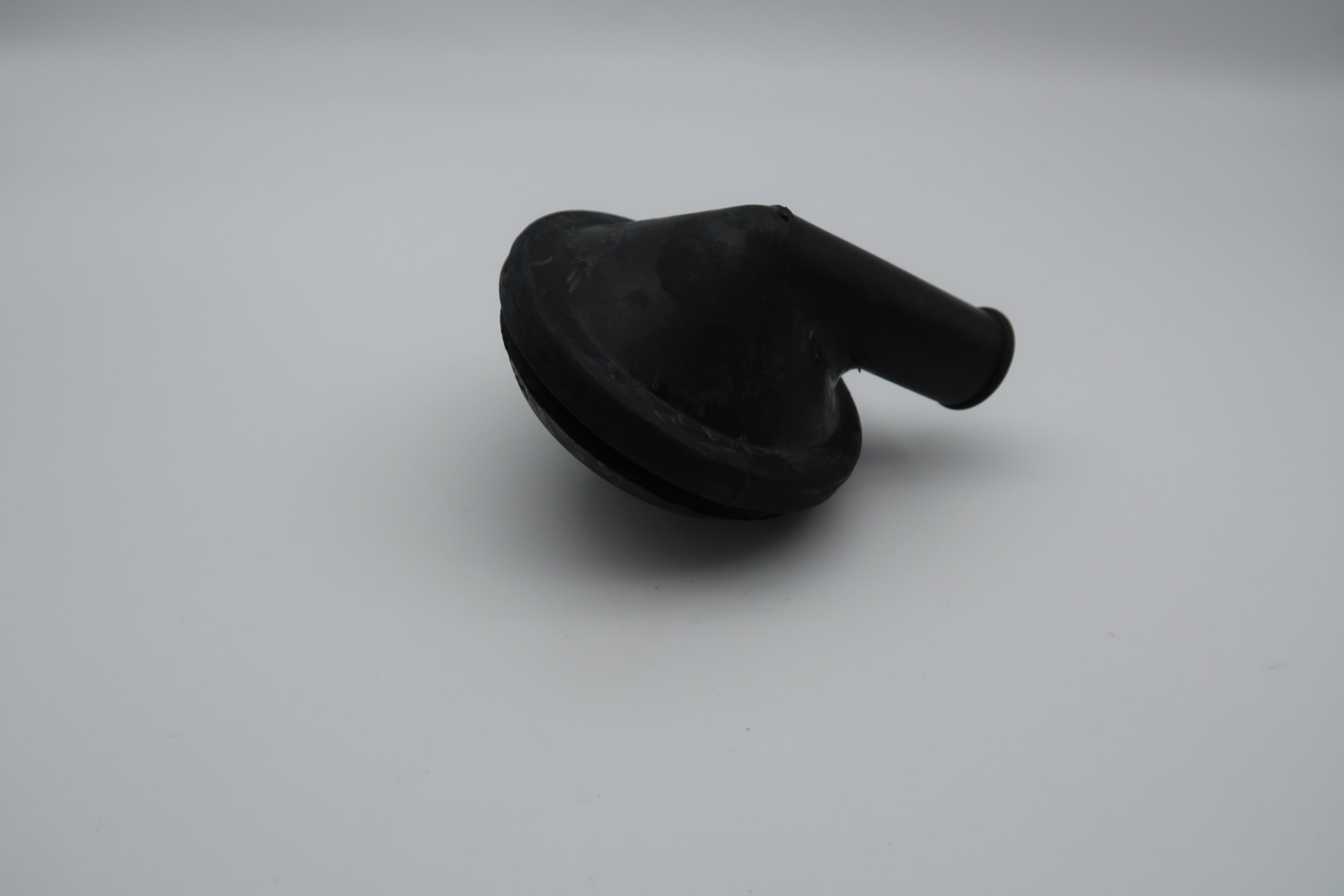 90 DEGREE FIREWALL GROMMET 60/16mm
