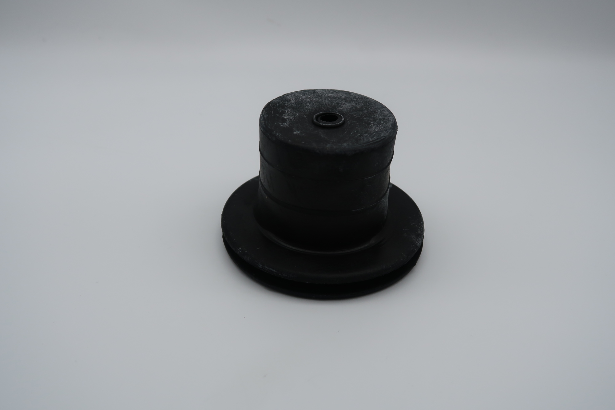 64MM GROMMET 5MM LIP