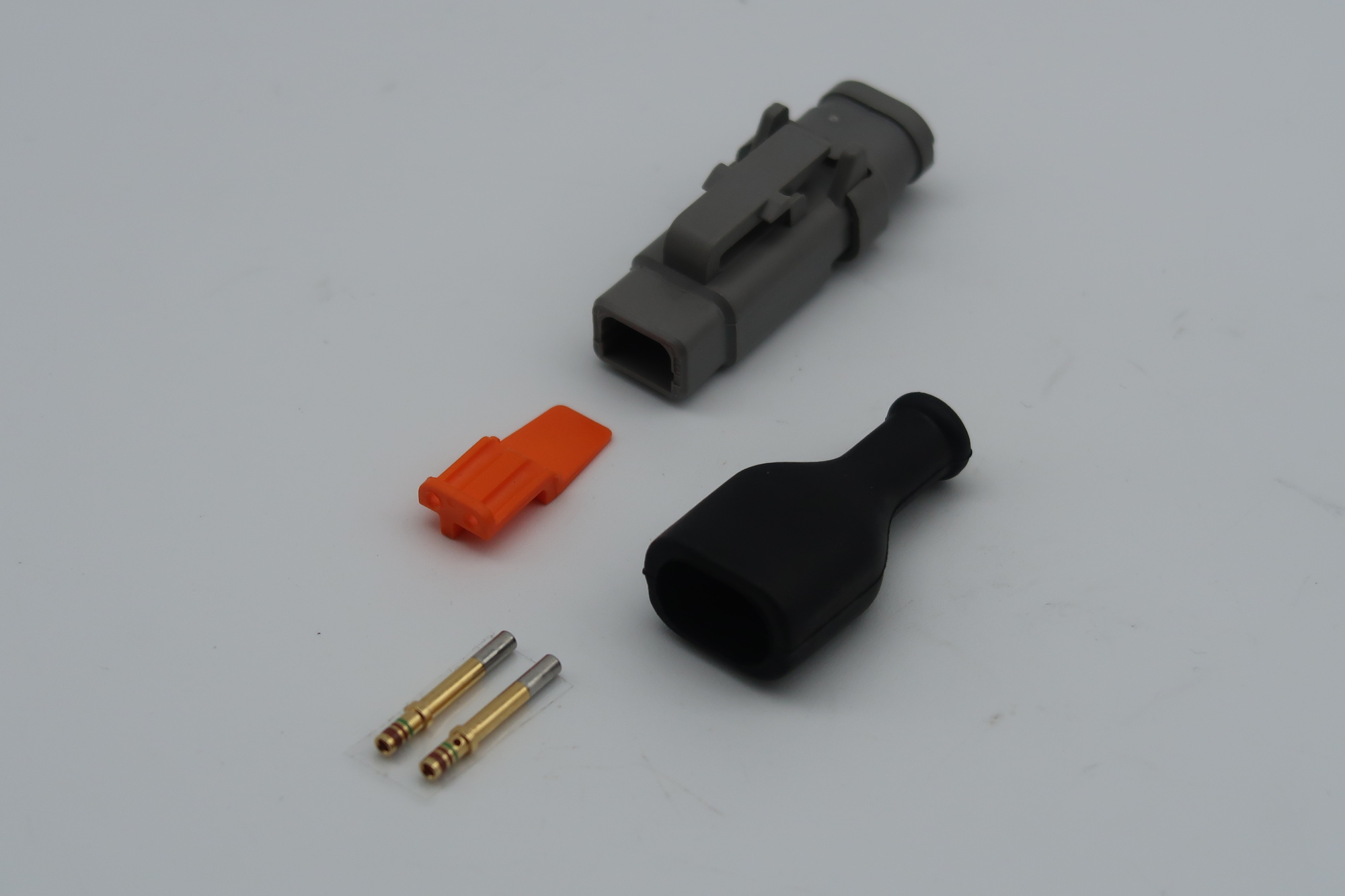 DTM06-2S-E007 WITH DTM RUBBER BOOT SPEC 2