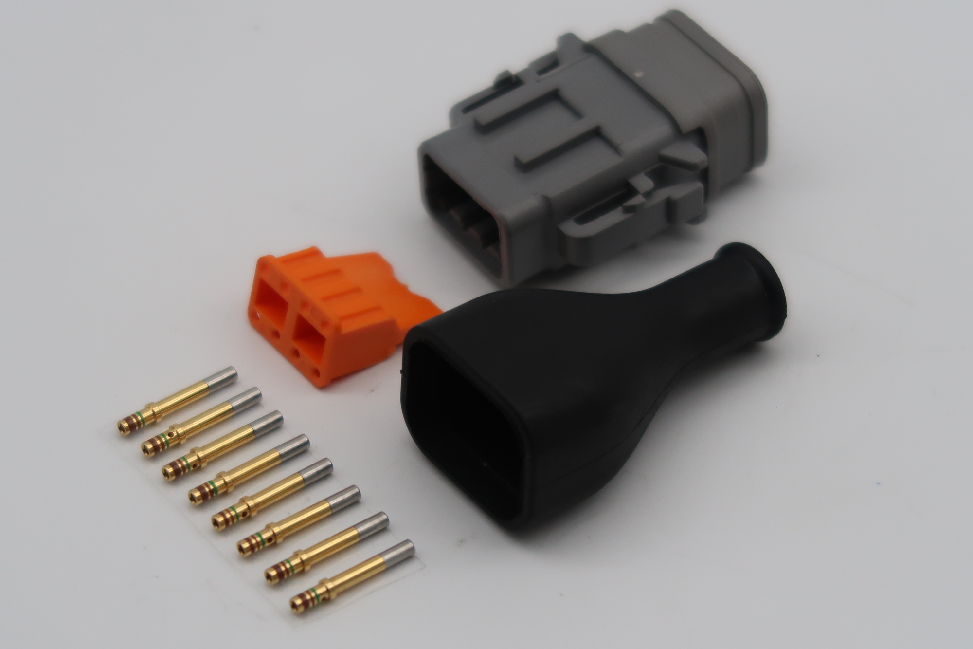 DTM06-8S-E007 WITH DTM RUBBER BOOT SPEC 2