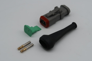 DT06-2S-E008 WITH 2 PIN RUBBER AMP BOOT