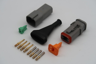 4 PIN DT KIT WITH HEATSHRINK GLAND AND 4 PIN RUBBER AMP BOOT