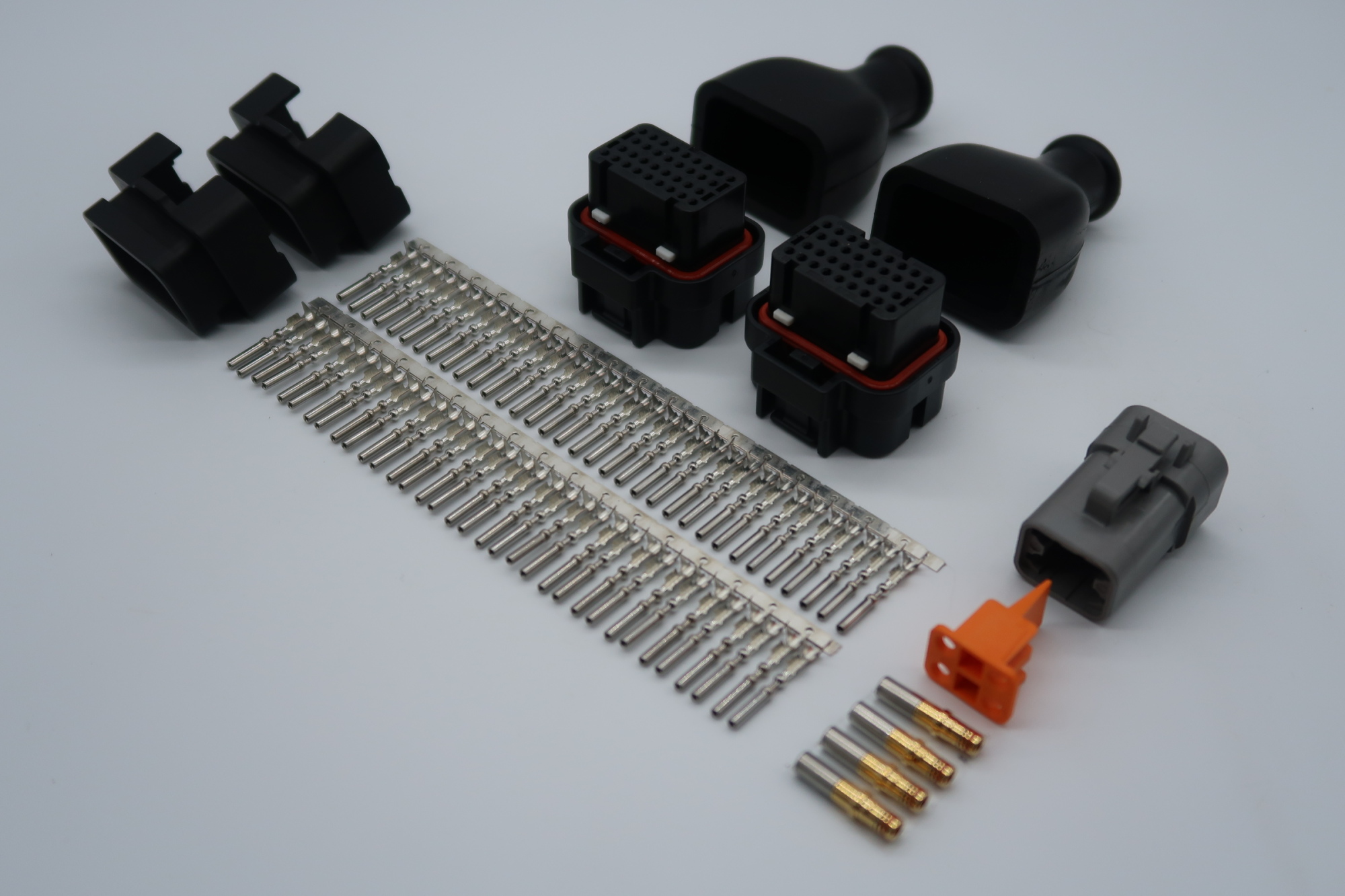 HALTECH NEXUS R3 CONNECTOR KIT WITH STRAIGHT BOOTS AND BACKSHELLS
