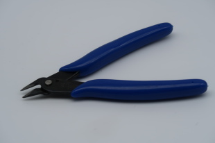 FLUSH CUTTERS