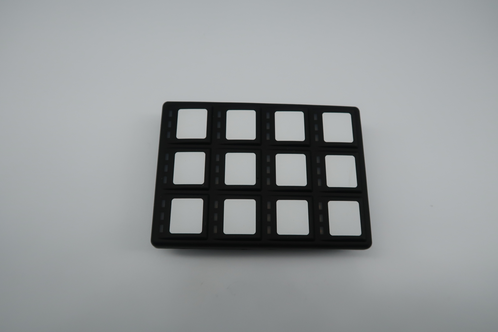 12 BUTTON KEYPAD