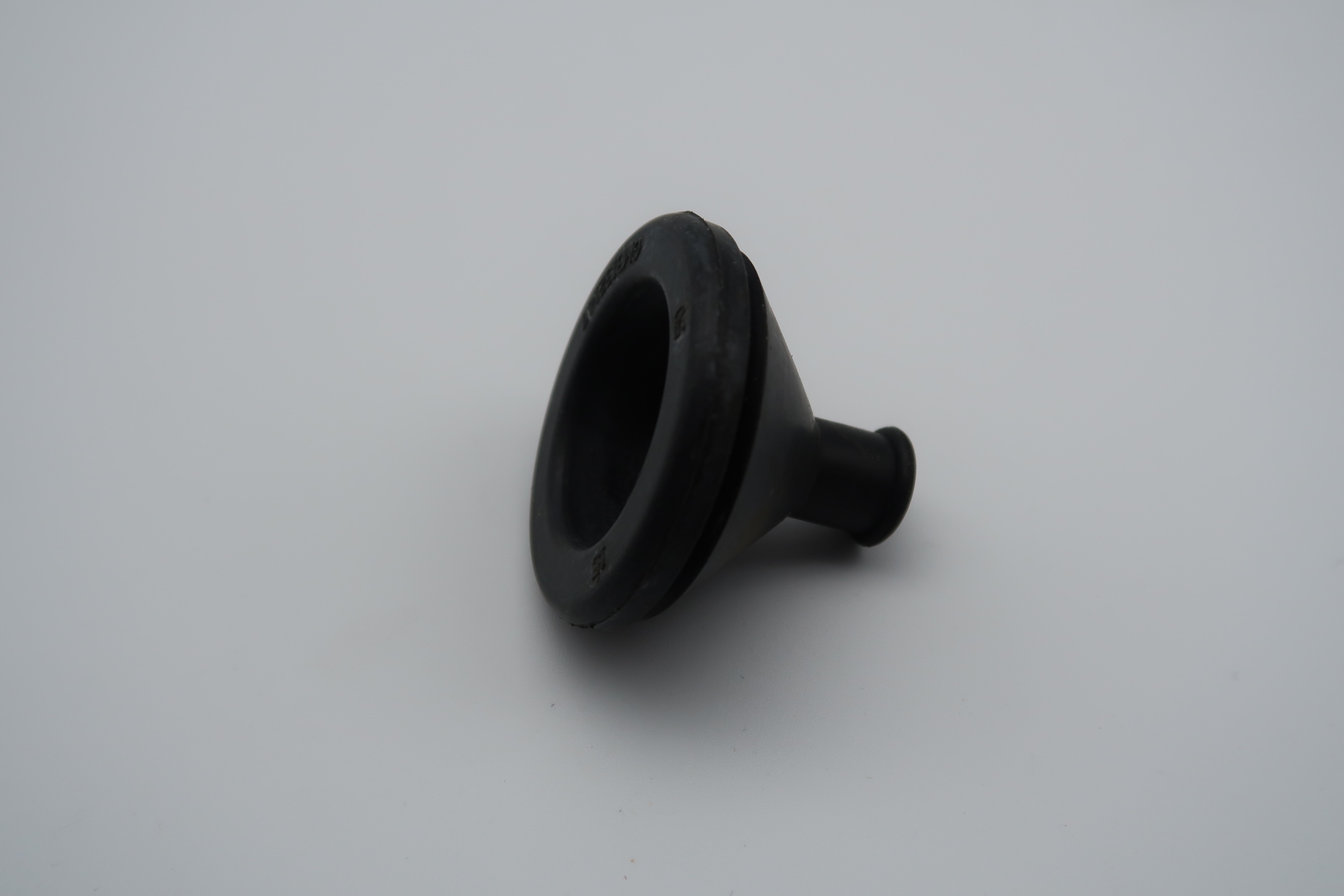 32mm BODY GROMMET 