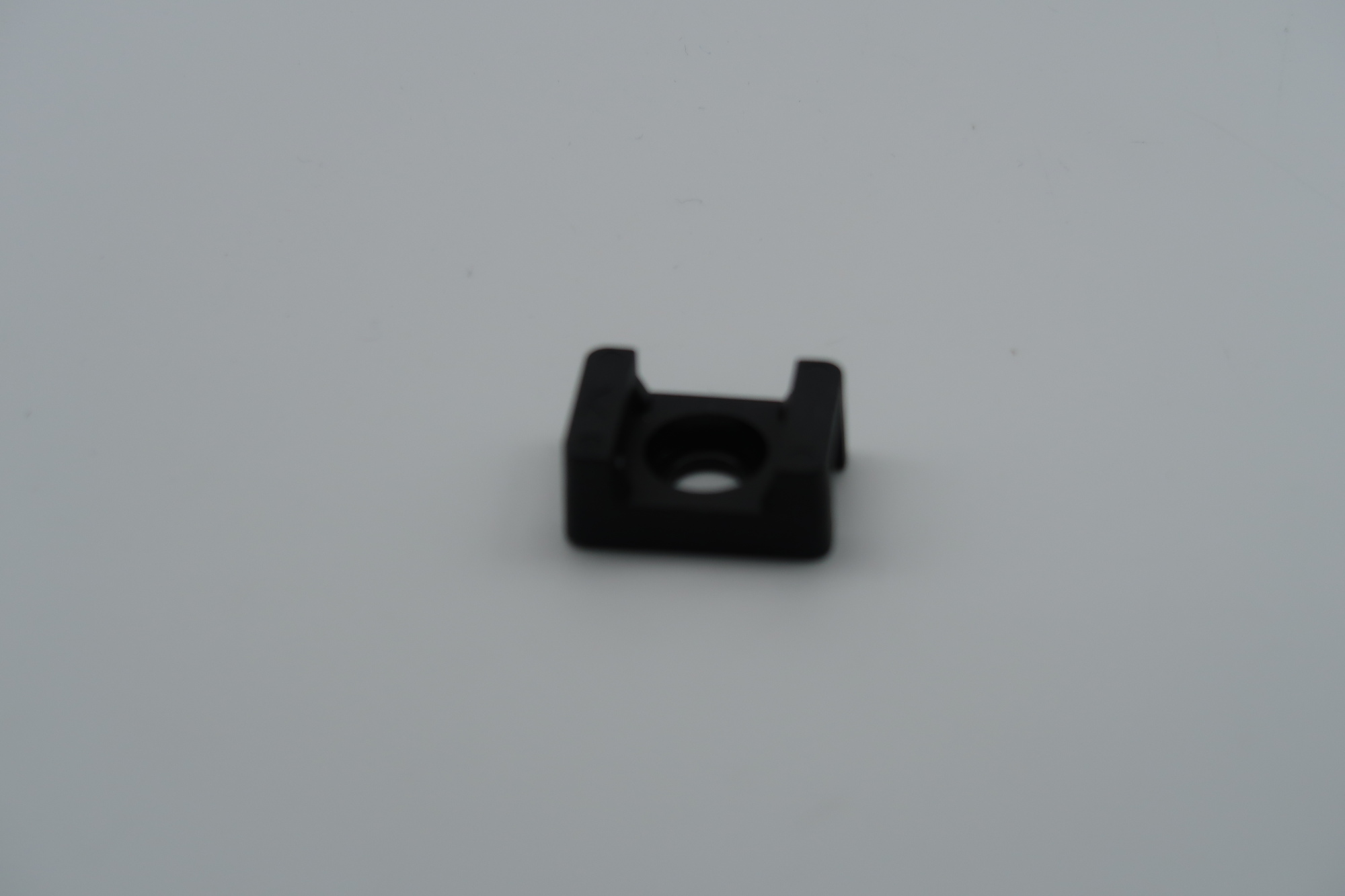 20mm x 14mm CABLE TIE MOUNT